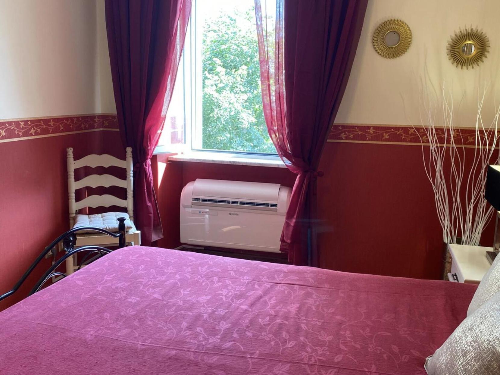 Apartment Domus Annia Guest House, The Amazing Colosseum Rom